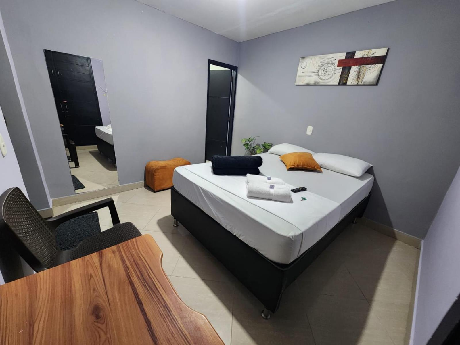 Hotel Laureles Home Medellin Exterior photo
